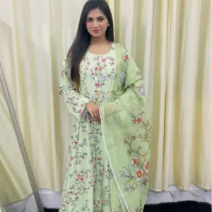 হানিয়া আমিরের ভাইরাল গাউন ড্রেস